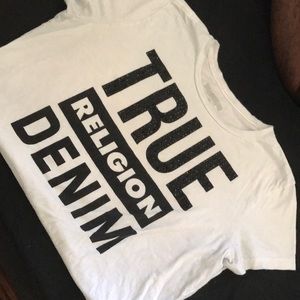 Women’s True Religion Tee.